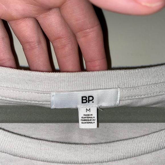 BP WOMENS GRAPHIC TSHIRT - MEDIUM - Picture 5 of 14